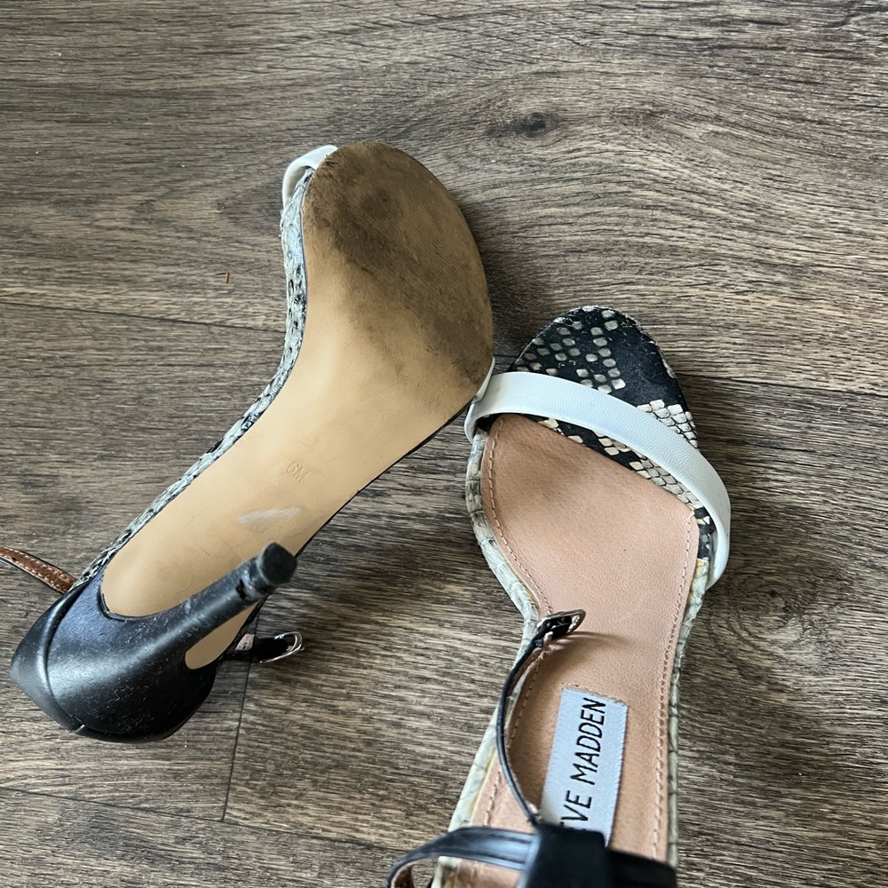 Heels - Picture 5 of 5